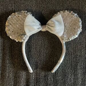 Classic Disneyland Parks Silver Minnie Mouse Ears